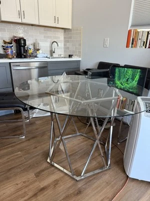 Mesa de comedor redonda Foto 1 de 3