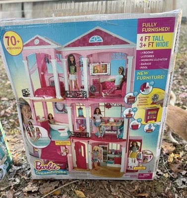 Nova Barbie Mattel 3 andares boneca mobiliada rosa casa de cidade casa de sonho ✅ - Imagem 1 de 4