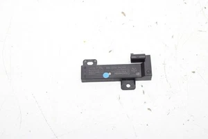 2015-2023 JEEP RENEGADE REAR KEYLESS ENTRY ANTENNA CONTROL MODULE OEM - Picture 1 of 6