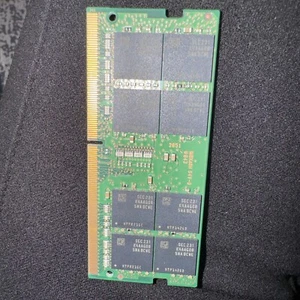 Mémoire pour ordinateur portable Samsung 32 Go 3200 SODIMM PC4-25600 2Rx8 NON ECC M471A4G43AB1-CWE - Photo 1/5