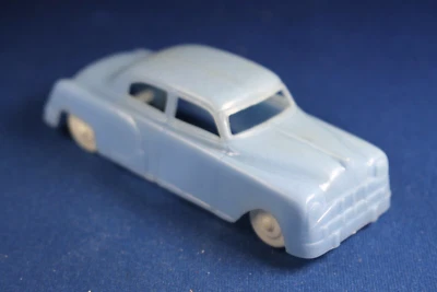 Plasticville - O-O27 - V-10 Vehicles - 1 Auto Pastel Blue - Ex Condition - Image 1 of 4