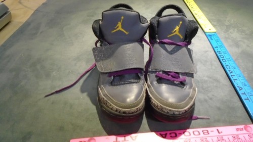 Nike Air Jordan Son Of Mars grigio scuro bordeaux 512247 038 taglia 2 5 Y unisex