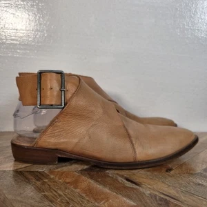 Free People Bryce Mule Wrap pelle fibbia punta ballerine donna EU 38 marrone chiaro - Foto 1 di 10