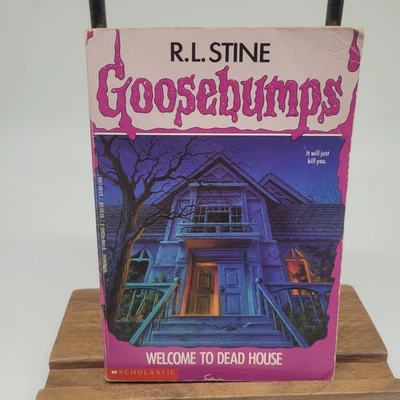  R.L. Stine Goosebumps Welcome To Dead House #1 Book Kids Children's Unnumbered  - Imagem 1 de 4