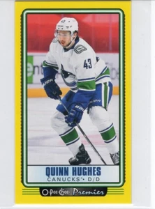 Canucks Quinn Hughes 21-22 O-Pee-Chee OPC Premier altos para niños amarillo #P-10 - Imagen 1 de 1
