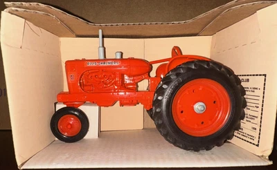 Tractor Ertl 1/16 Allis Chalmer WD-45 #1206 #348* Foto 1 de 2