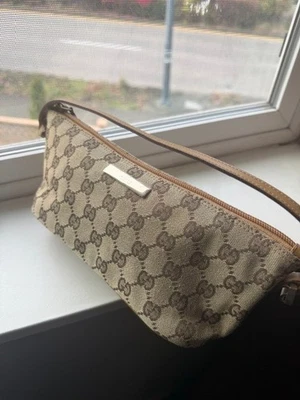 GUCCI BAG - Image 1 of 4