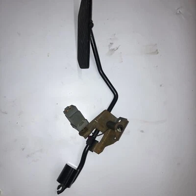 86 92 93 Mazda B2000 B2200 B2600i 1986-1993 Pedal acelerador de gasolina SIN PROBAR Foto 1 de 4
