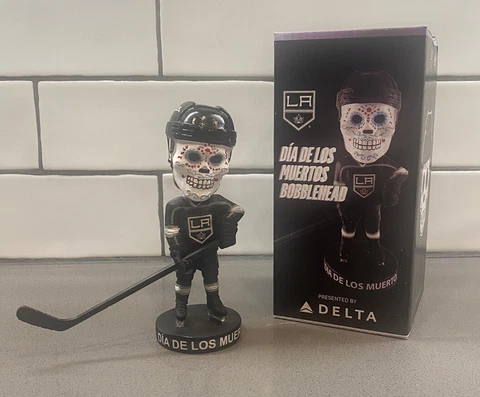 Los Angeles Kings Dia de Los Muertos Day Bobblehead Special Ticket 10/30/21 LA Cover
