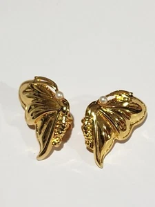 Joan Rivers Butterfly Gold Tone Faux Pearl Clip On Earrings - Picture 1 of 5