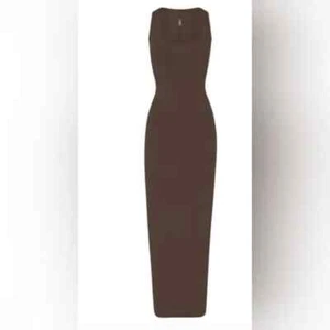 Abito lungo senza maniche Skims nuovo vintage scollo a scoop marrone cacao, grande - Foto 1 di 3