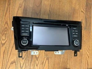 2017 NISSAN ROGUE OEM AM/FM CD MP3 Radio Receiver Navigation Camera 25915-6FL0A - Picture 1 of 15