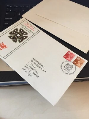 GB FDC First Day Cover Wales Definitive 20 Oct 1976 Cardiff  Postmark 10p & 11p - Image 1 of 2