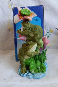 FIGURA DE RANAS DOBLES LINCOLNSHIRE - Imagen 1 de 6