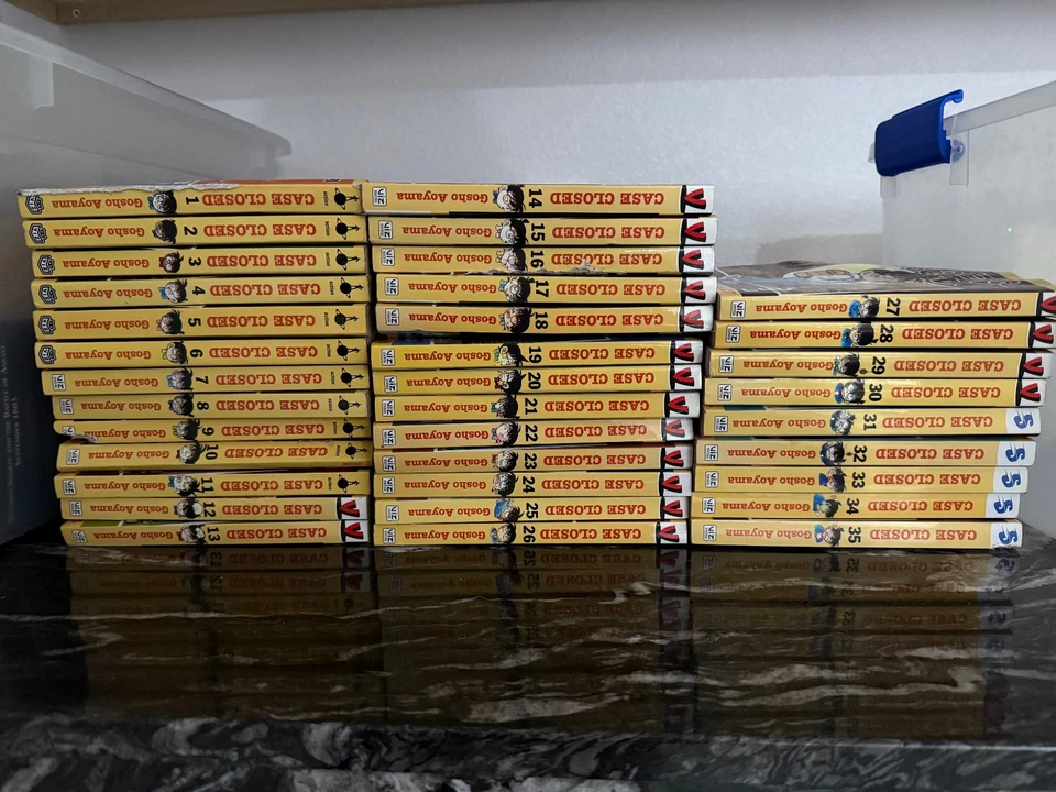 Case Closed Manga Vol. 1 thru 35 by Gosho Aoyama ViZ Media English (SEE PICS) - Image 1 of 4