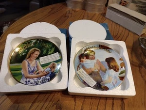 Set Of Avon Mothers Day Plates 2006 And 2007. 22k Gold Trimmed. 5 Inches Each - Picture 1 of 14