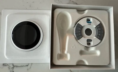 Used. Google Nest Smart Programmable Thermostat. Snow. Items As Shown. T3017US. - Image 1 of 4