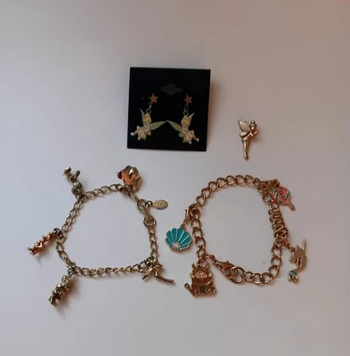 Pulseras con dije de parques Disney 7" y 8" tono dorado 2 con pendientes y colgante de campanilla Foto 1 de 4