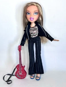 Bratz 2001 Birthday Bash Cloe Wearing Rock Angels Guitar (2005) - Picture 1 of 6