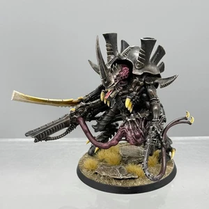 GW 40K - Tyranids Hive Tyrant pintado - Imagen 1 de 4