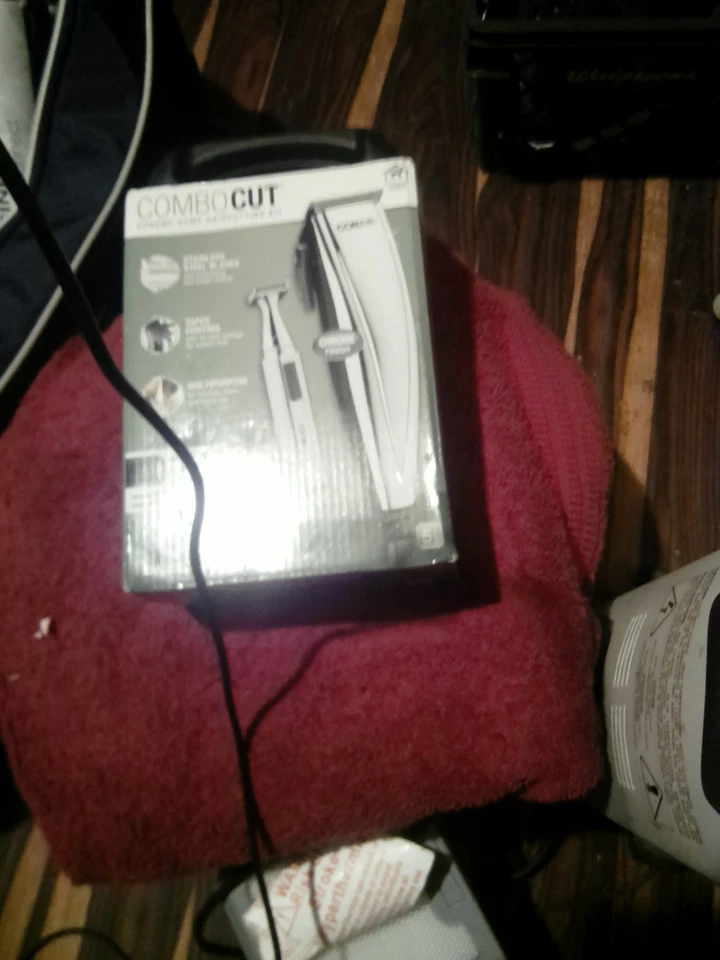 Kit de corte de pelo combinado de 20 piezas Conair HCT202N - Cromo Foto 1 de 1