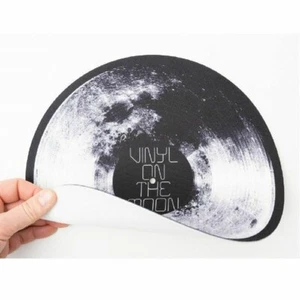 Rock On Wall 12" Moon Slipmat (black & white) - Picture 1 of 2