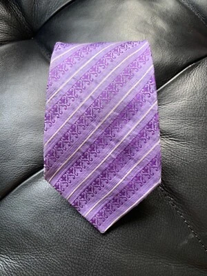 Corbata para hombre VAKKO 100 % seda púrpura/lavanda rayas 3,5"x59" Italia Foto 1 de 4