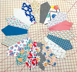 Antique Cotton Fabric 1930s Dresden Plate Quilt Block Hand Pc'd Great 30s Prints - Picture 1 of 4