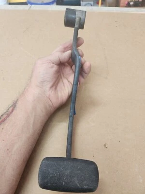 Chevrolet 1957 pedal de freno OEM Chevy sin dirección asistida usado original Foto 1 de 4