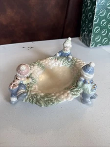 KNACKERFASS handbemalt Porzellan BONBONSCHALE Perlschnee Weihnachten - Bild 1 von 12