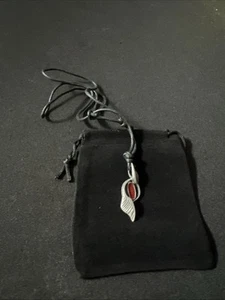 DMC Devil May Cry 5 Red Wing Cord Chain Pendant Necklace Cosplay Prop & Pouch - Picture 1 of 2