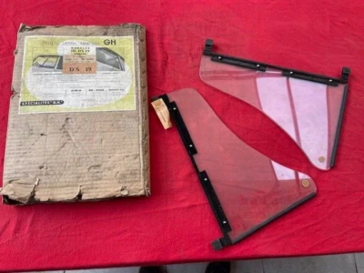 2 DEFLECTEURS D,AIR NEUF ORIGINAL ACCESSOIRE GH CITROEN DS - Photo 1/4