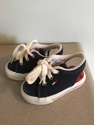 Tommy Hilfiger Toddler Girls Open Back Sneakers Tennis Shoes Size 6M - Image 1 of 3