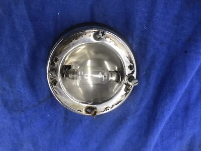 Carcasa de luz de reversa Saab 96 1967 Foto 1 de 4