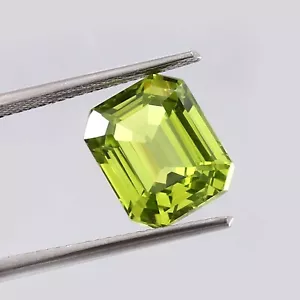 Flawless Ceylon Peridot Color Green Sapphire Loose Radiant Cut Gemstone 11x9 MM - Picture 1 of 4