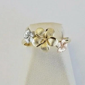 14K TRI COLOR GOLD FLORAL RING 1.8 GRAMS FROSTED AND HIGH POLISH FINISH SIZE 6 - Picture 1 of 4