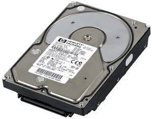 FESTPLATTE HP D6106A D6106-60001 DDRS-39130 9.1GB 7.2K SCSI Ultra2 3.5''  - Bild 1 von 3