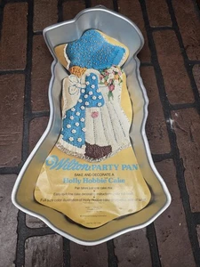 Vintage 1975 Holly Hobbie Kuchen Wilton Party Pfanne mit Anleitung 502-194 1975 - Bild 1 von 2
