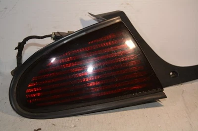 OLDSMOBILE AURORA 1995-1999 LADO IZQUIERDO QTR MONTADO LUZ TRASERA OEM, 166-01559 Foto 1 de 4