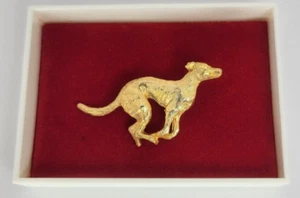 Beautiful 22ct Gold Plated Greyhound Dog Brooch 3.7cm Newton - Picture 1 of 6