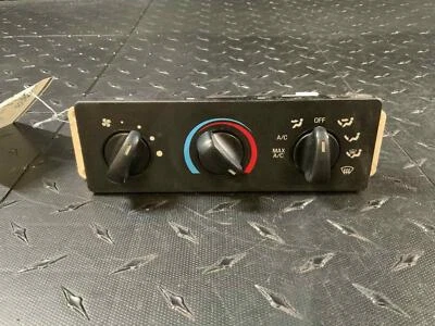 Ford F350SD 1999-2004 panel de control de clima manual HAC Foto 1 de 3