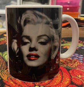 MARILYN MONROE BLACK AND WHITE 12 oz Coffee Mug - Picture 1 of 1