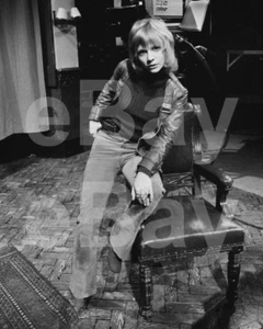 Doctor Who (TV) Katy Manning 10x8 Photo - Picture 1 of 1