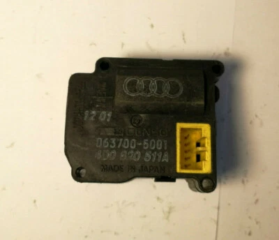 Audi A8 S8 4D D2 Actuator for Heater Climate 4D0820511 A Foto 1 de 4