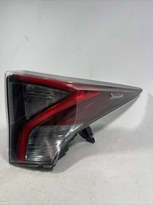 2016-2018 Ttoyota Prius Passenger RH Tail Light Lamp OEM - Picture 1 of 8