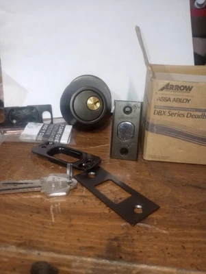 Arrow Deadbolt Foto 1 de 3