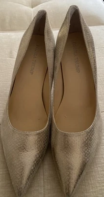 Ivanka Trump Women High Heels Silvery Snakeskin 9M NEW W/O BOX! - Image 1 of 4