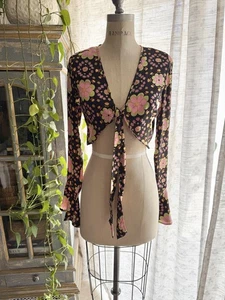 Black Floral Shrug Top Hippie Boho Mod Tie Front Women’s Size S Forever 21 - Picture 1 of 10