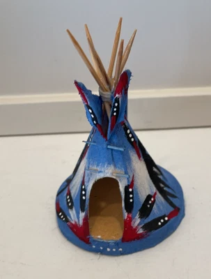 美洲土著娃娃屋 Kachina Tipi Teepee 手工制作 5 1/2 英寸高纳瓦霍 — 第 1/4 张图片