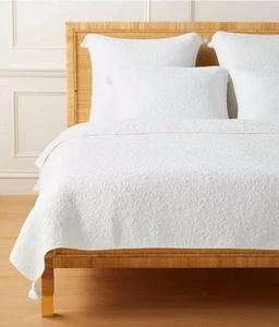 Serena & Lily Cortland Quilt weiß Quaste Quilt Queen Plus 2 Standard Shams Set - Bild 1 von 5